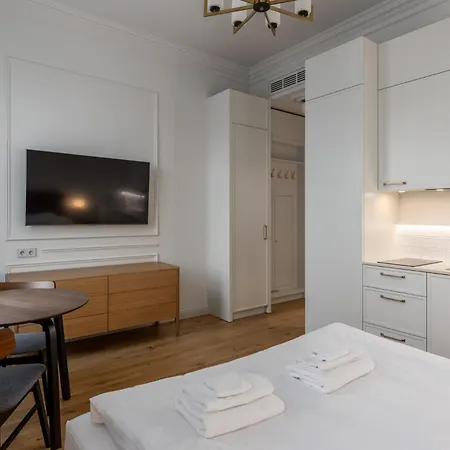 Roze Kurmajas Apartamento *