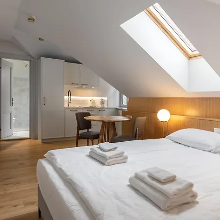 Apartment Roze Kurmajas *